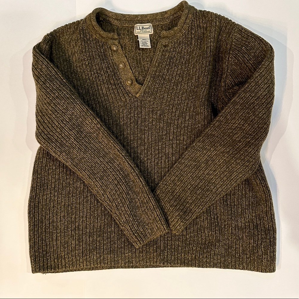 Great L. L. bean sweater! Size M